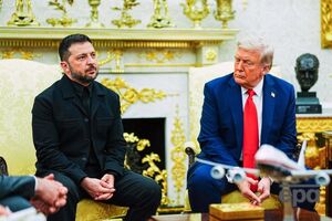 Зеленский: Произошло что-то совершенно безумное между нами и США