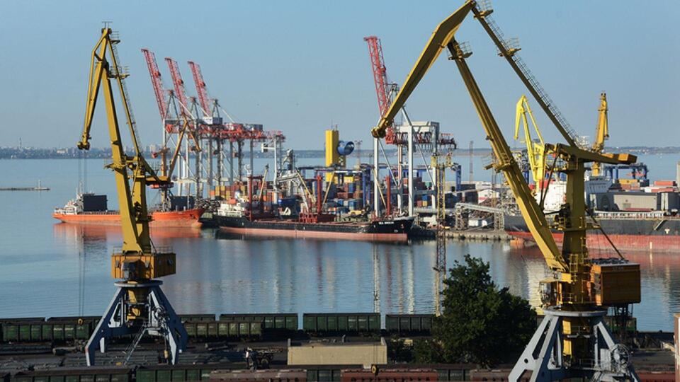 Блокировка морского экспорта стоит украинскому ГМК до $200 млн ежемесячно – GMK Center