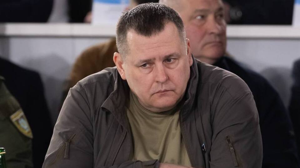"Потвора у капелюсі". НАБУ подало скаргу на мера Дніпра через пост із публічними образами детектива