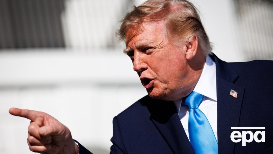 Трамп назвав "ганьбою" рішення Зеленського про відновлення ударів по російських НПЗ
