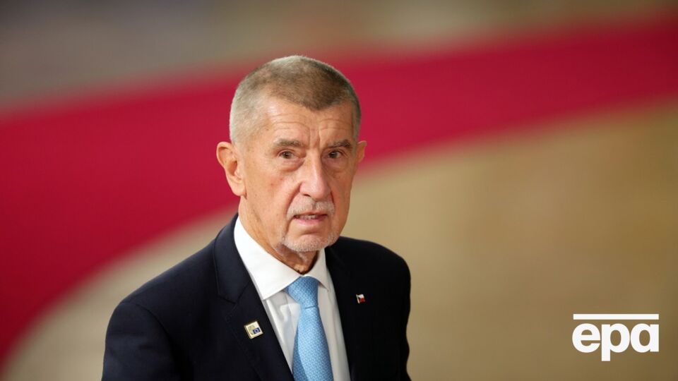 Премьер Чехии, который выступал против военной помощи Украине, заявил, что Трамп подставил Европу соглашением с Путиным