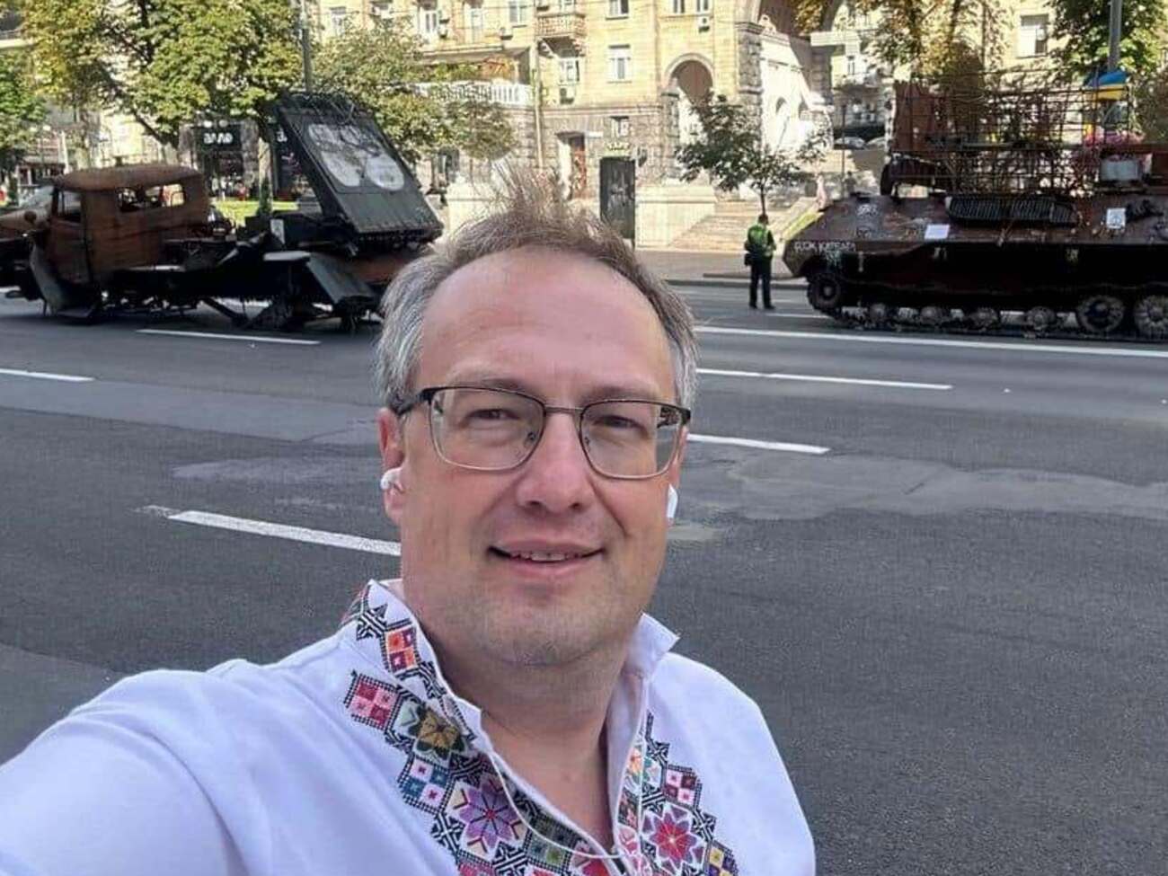 Ми стали свідками втрати контролю. Навіщо знову рятувати Росію? 