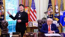 ЗМІ дізналися, хто прийшов до Трампа з планом обмежити роботу "військового пакету" Starlink в Україні