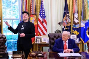 ЗМІ дізналися, хто прийшов до Трампа з планом обмежити роботу "військового пакету" Starlink в Україні