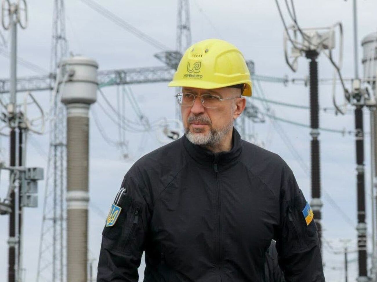 Великі енергооб'єкти захищені. Шмигаль пояснив, чому українці однаково залишаються без світла