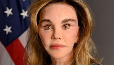 Чому всі обговорюють 78-річну представницю Трампа, яку призначили боротися з торгівлею людьми. Фото