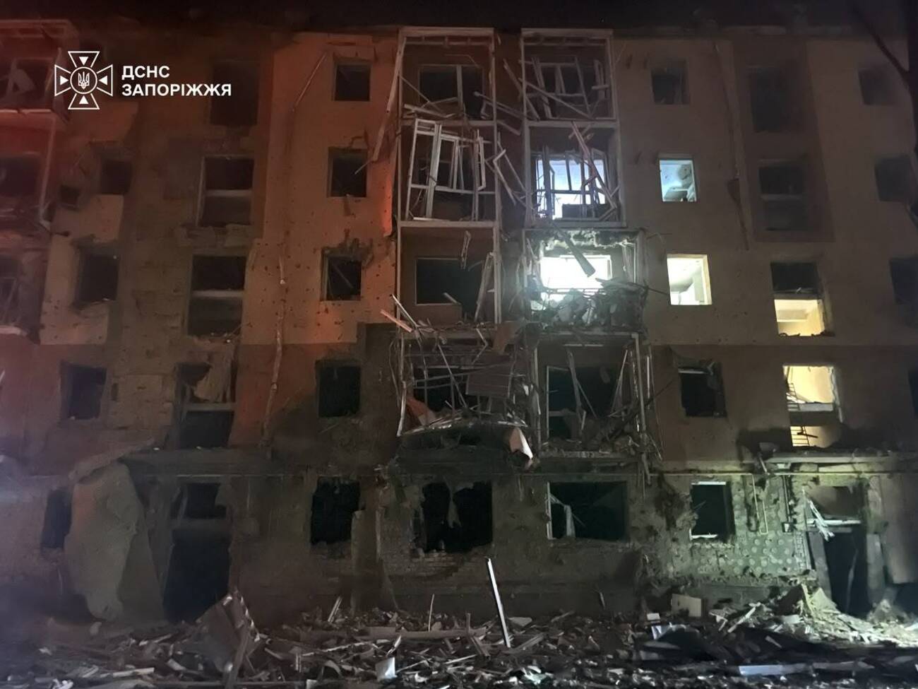 РФ уночі атакувала Україну балістикою та крилатими ракетами. Є загиблий у Дніпрі, у Вінниці через обстріли – блекаут
