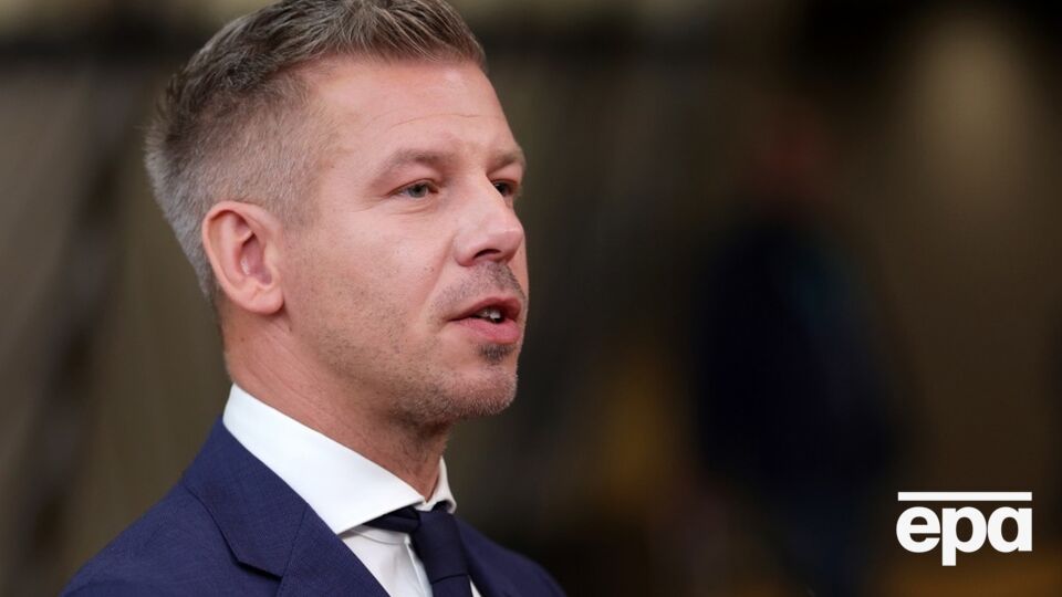 Зеленский попросил возобновить транзит украинского зерна через Венгрию. Что ответил Мадяр