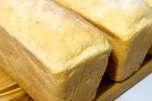 Цибулевий хліб, який з'їдають ще гарячим. Хітовий рецепт