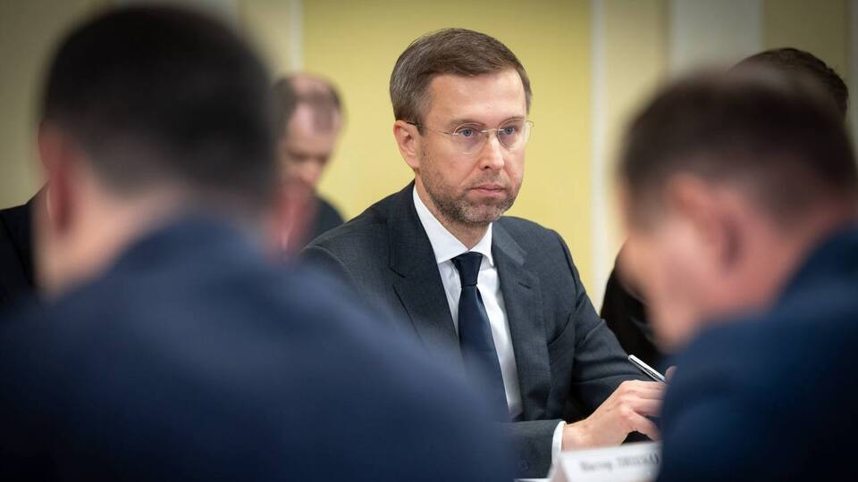 В Украине создали комиссию по продаже Sense Bank и "Укргазбанка"