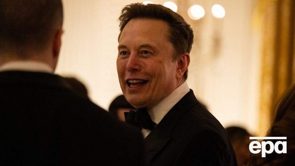 Маск пообещал передавать акции SpaceX "детям Америки"