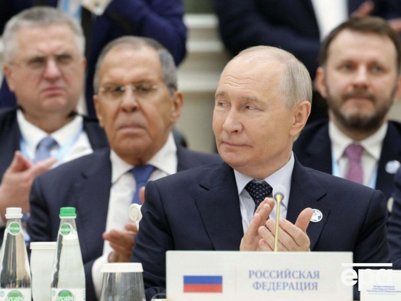 Путін хоче домовитися про завершення війни на умовах Москви на саміті з Трампом і Сі Цзіньпіном – WSJ
