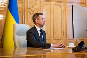 Сохранят ли 100% бронирования работников? Премьер рассказал о дискуссии в правительстве