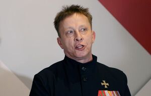 Охлобыстин привез зятя и жену в оккупированную Украину. В их отель могло быть попадание
