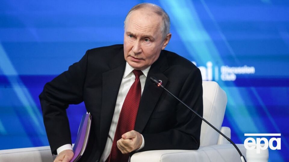 Европейские лидеры готовятся к прямым переговорам с Путиным. Ему могут предложить два варианта – FT