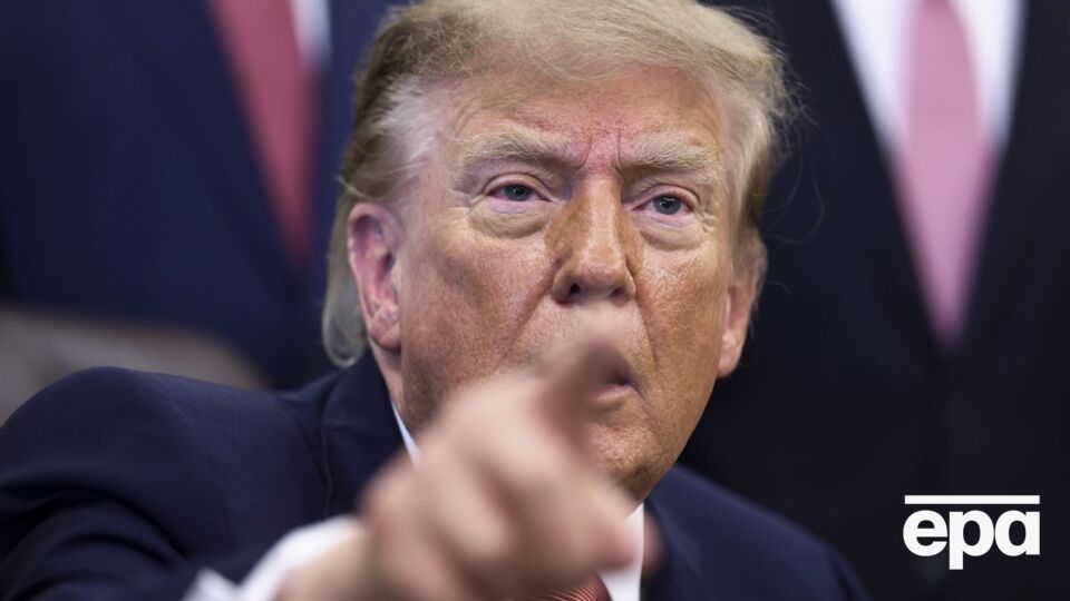Трамп заявил, что конец войны в Украине "ближе, чем когда-либо". В Киеве и других городах прогремели взрывы