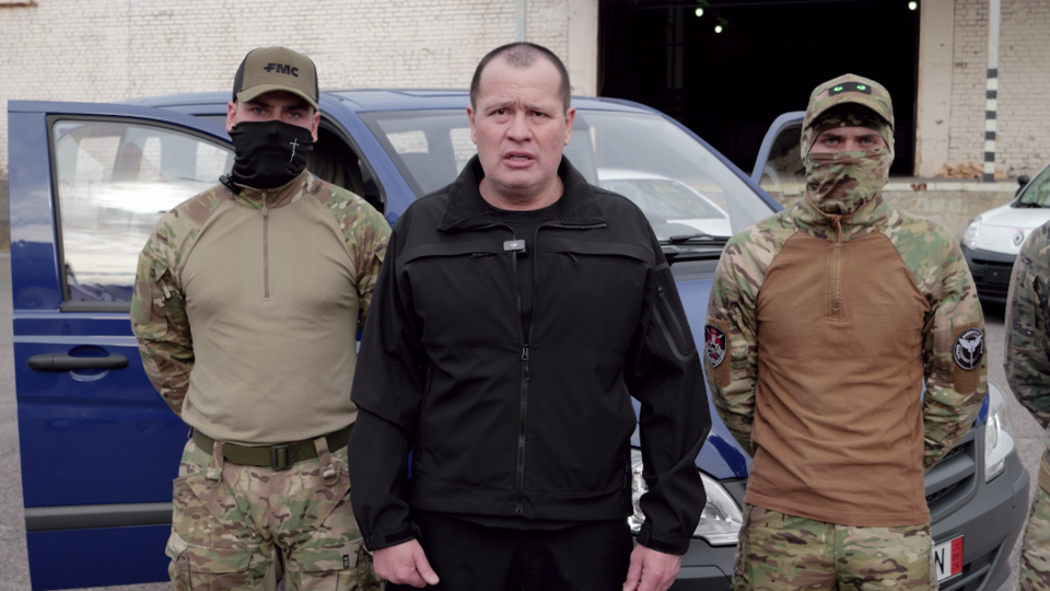 "Українська команда" передала мікроавтобус спецпідрозділу ГУР "Артан"