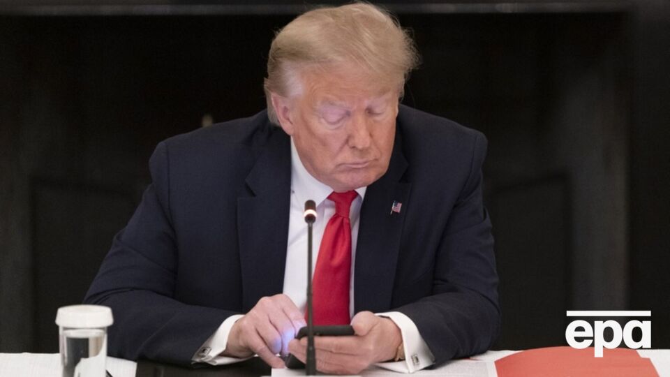 Трамп телефонував у Google і просив перейменувати Атлантичний океан на свою честь. Що йому відповіли