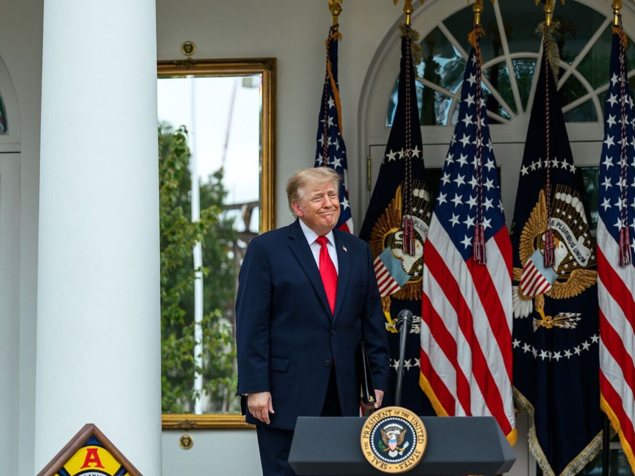 "Телефонував я чи хтось інший..." Трамп завив, що Маск відновив роботу Starlink в Україні