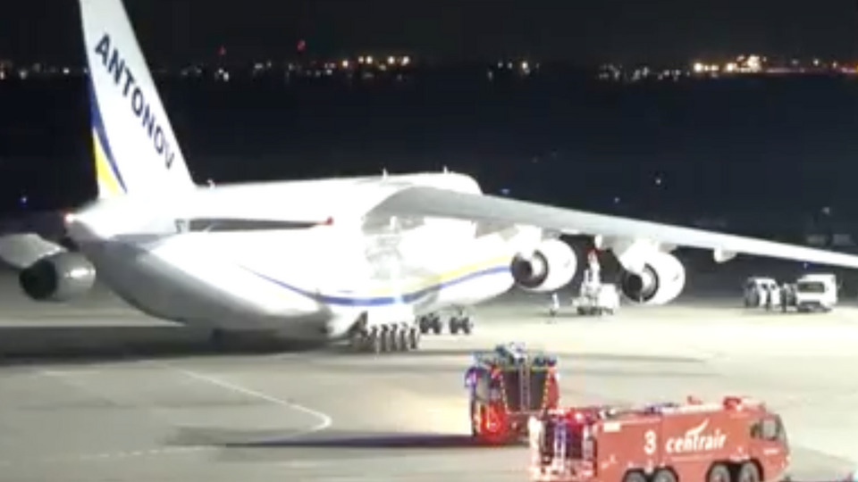 У Японії загорівся український літак Ан-124. Що відомо