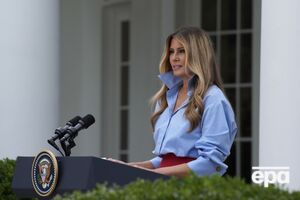 "Краще за професіоналів". Трамп прокоментував мирні зусилля першої леді США