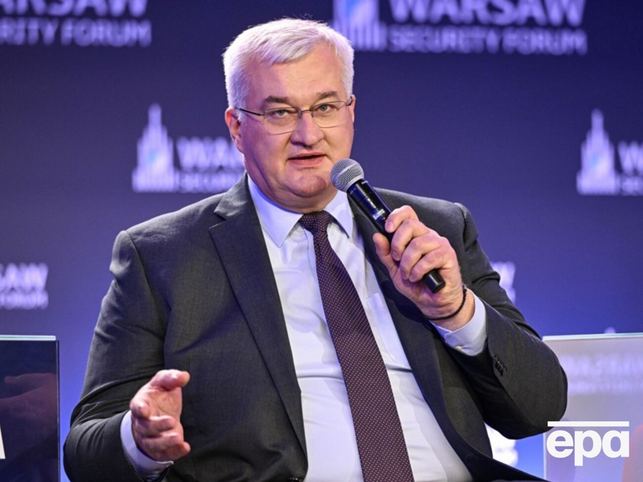 "Ми можемо поділитися, як запрошувати його на каву у потрібний момент". МЗС України – про Орбана в ООН