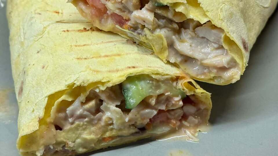 Выложите это на лаваш – и получится вкусная домашняя шаурма. Рецепт