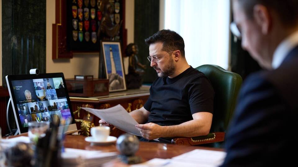 Зеленський звинуватив Гегсета в затримці з ракетами. Сказав про очікування в майже місяць