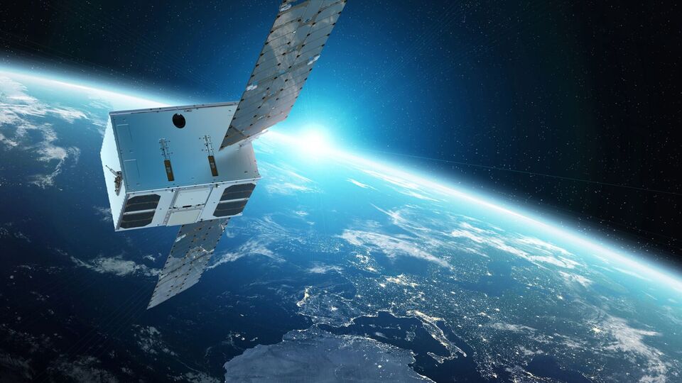 Уперше українська компанія вивела на орбіту супутник для створення незалежної мережі зв'язку. Що відомо