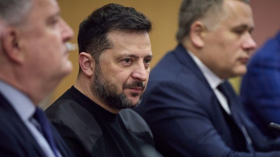 Росія, можливо, серйозно налаштована, і "все залежить від США". Зеленський – про зустріч в Абу-Дабі