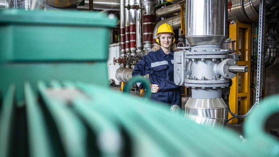 ДТЭК продолжает строить новые энергетические мощности, несмотря на российские атаки