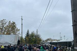 Українська делегація дісталася до Олешків, розпочалася евакуація. Фото, відео
