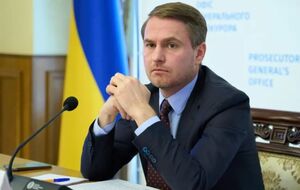 Побег генпрокурора. СМИ выяснили, кто мог "приютить" Кравченко в Вене