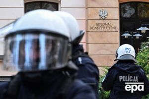 "Непрофессиональное завершение миссии". На фоне кризиса в Польше несколько послов объявили об отставке