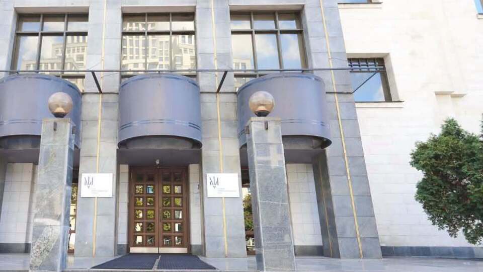 Суддя ВАКС заблокувала донат у розмірі 3 млн грн до фонду "Повернись живим". Стерненко відреагував