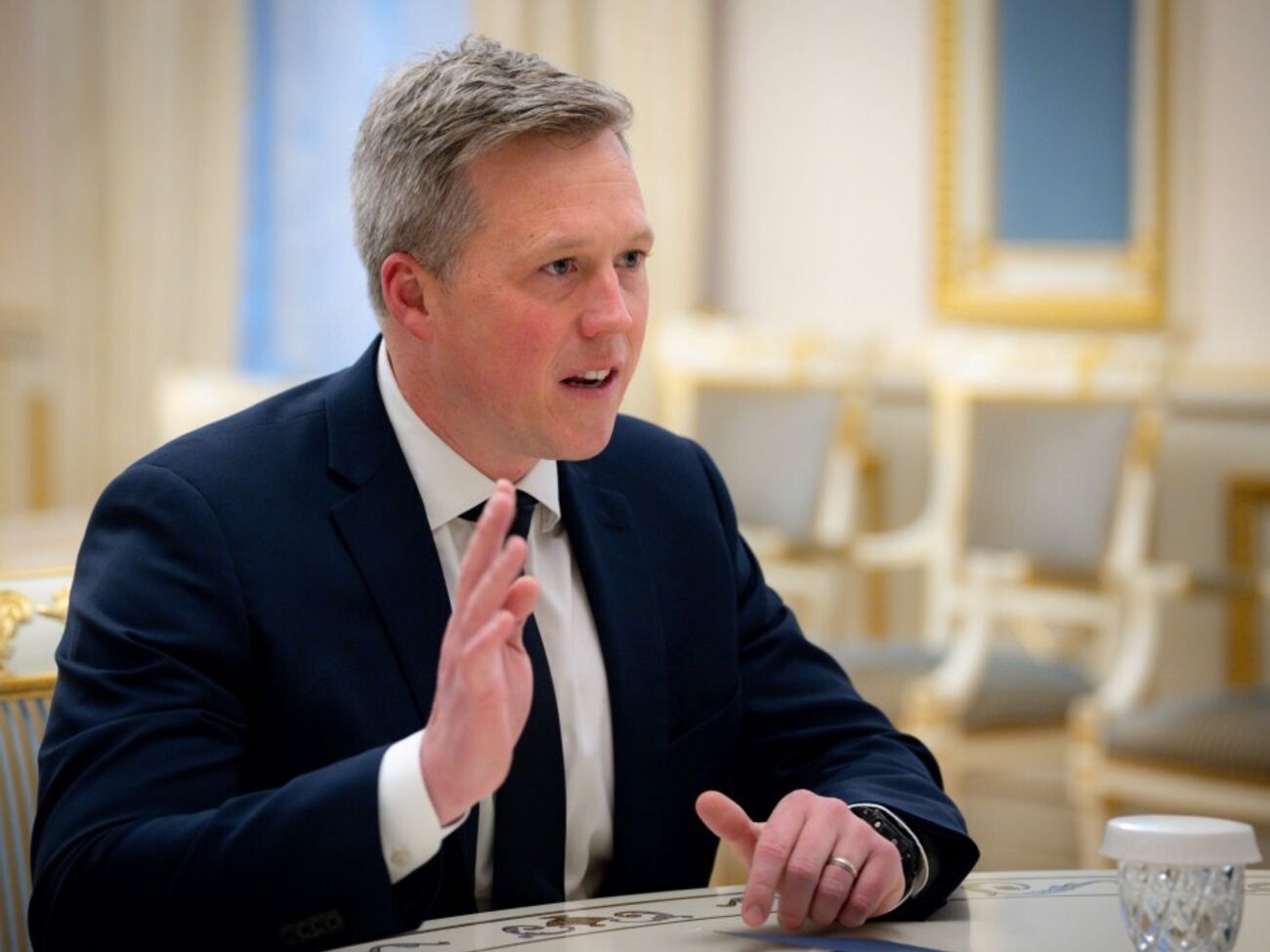 "Унизительно". Экс-министр армии США признал превосходство Украины в оружии