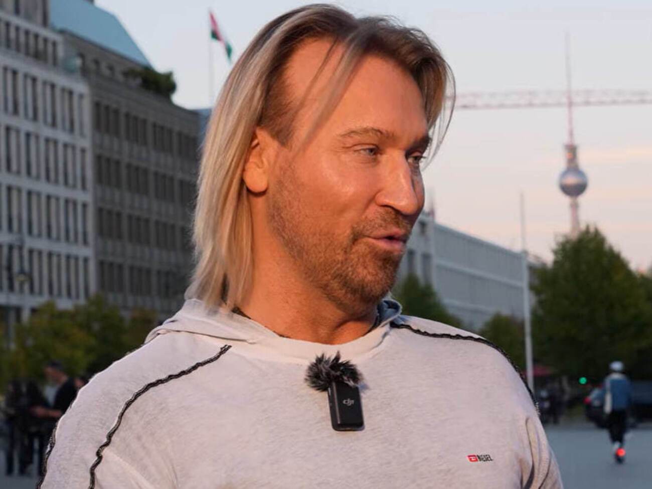 "Хочу, щоб Зеленський закінчив війну, щоб нас ніхто не вбивав". Винник зробив заяву про війну в Україні