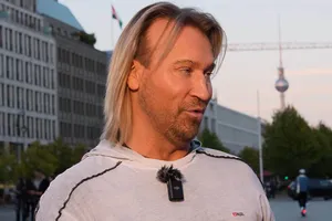 "Хочу, щоб Зеленський закінчив війну, щоб нас ніхто не вбивав". Винник зробив заяву про Україну