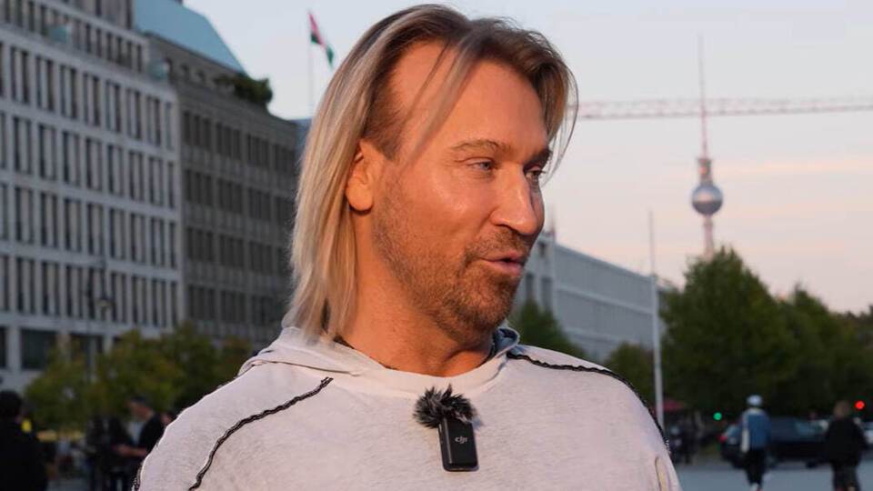 "Хочу, щоб Зеленський закінчив війну, щоб нас ніхто не вбивав". Винник зробив заяву про Україну