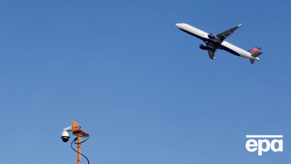 В аеропорту Лос-Анджелеса зіткнулися два літаки. Які наслідки