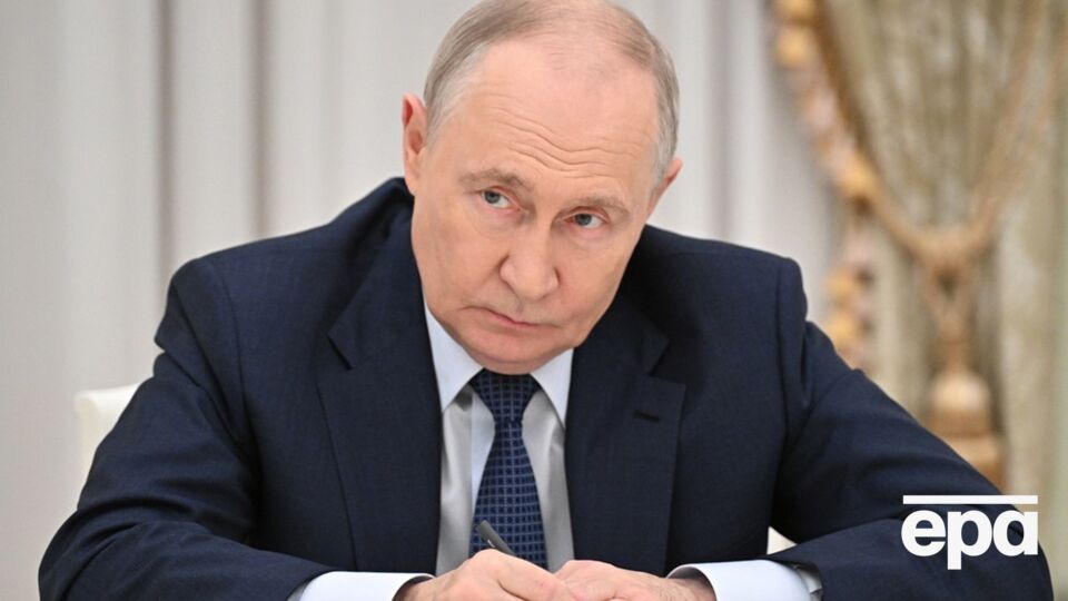Путін збільшив видатки на оборону, вони от-от сягнуть рекордних $200 млрд – Bloomberg