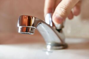 У Києві виникли перебої з водою через проблеми з електропостачанням. Що відомо