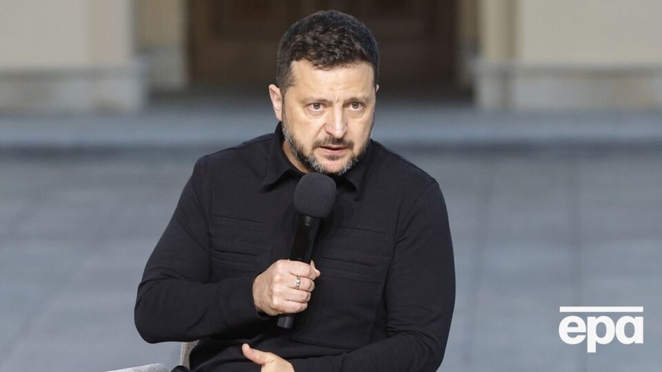 Зеленський сказав, що треба зробити, щоб Путін сів за стіл переговорів