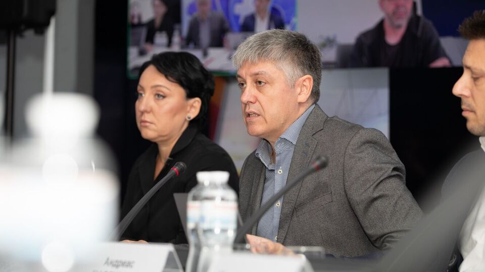 "Сінево" закликала встановити єдині правила програми медгарантій для приватних і державних закладів