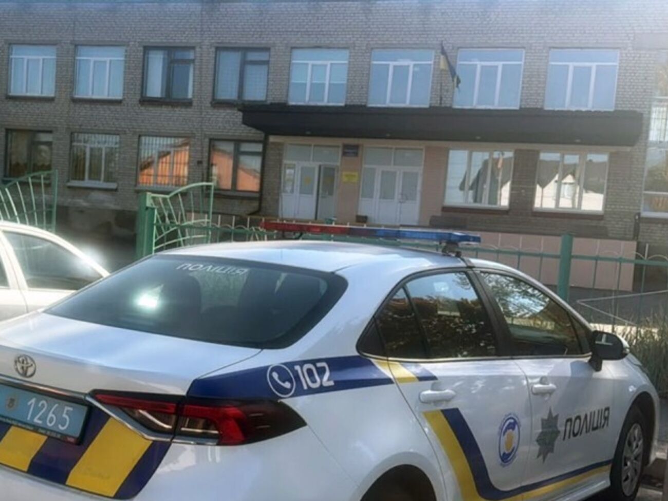 У Бердичеві учениця, ймовірно, принесла до школи дві навчальні гранати. Одна вибухнула – поліція