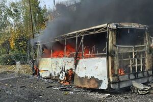 РФ атакувала автобус у Краматорську, вбивши щонайменше 12 людей. ОВА показала страшні кадри