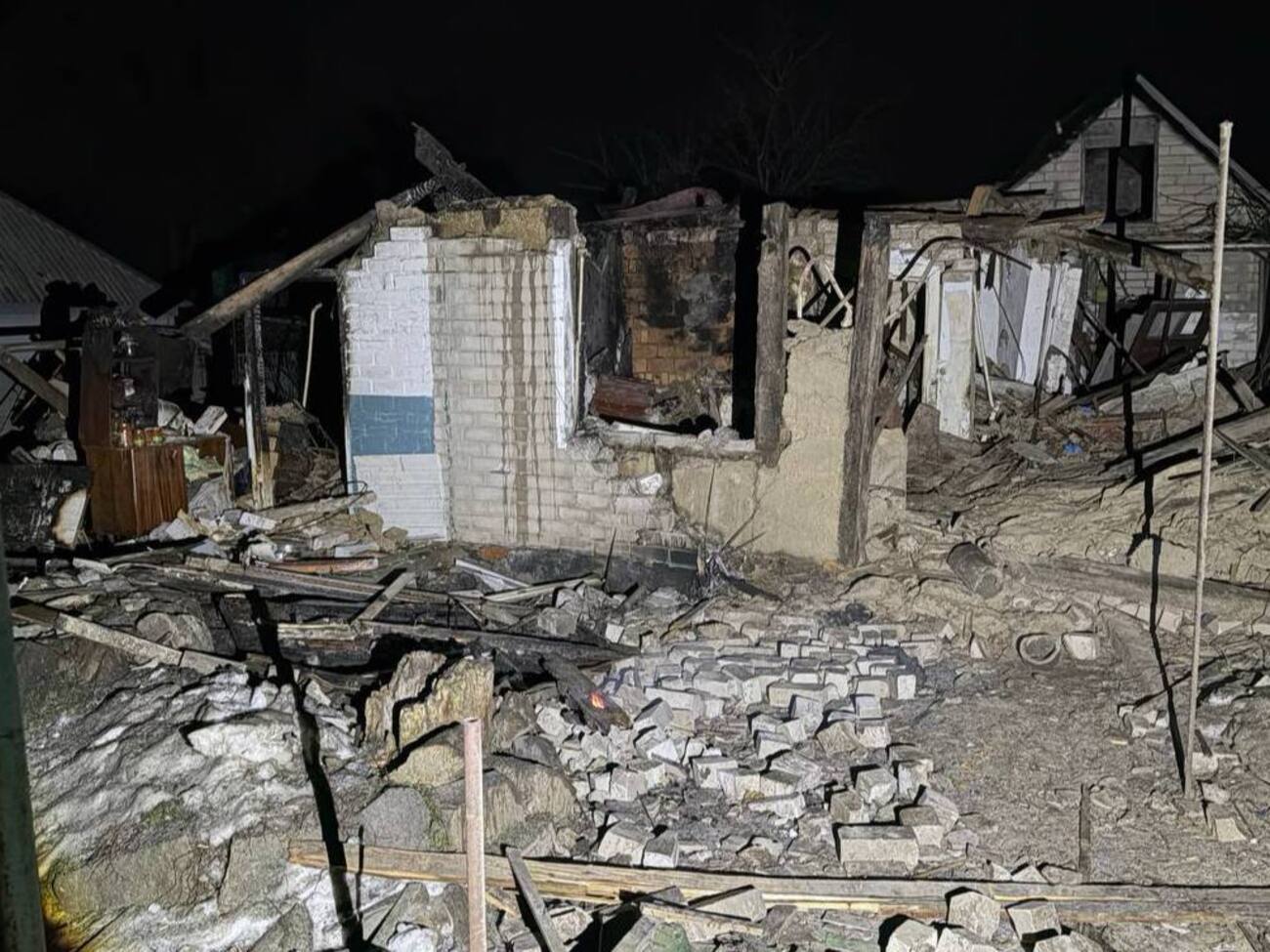 Оккупанты ударили по частным домам в Днепре