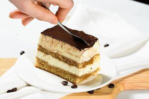 Десерт должен немного постоять в холодильнике перед подачей