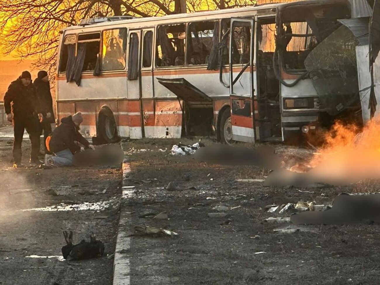 Автобус, который атаковали дроны, перевозил шахтеров с предприятия после смены