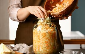 На 2,5 кг капусти знадобиться 50 г солі